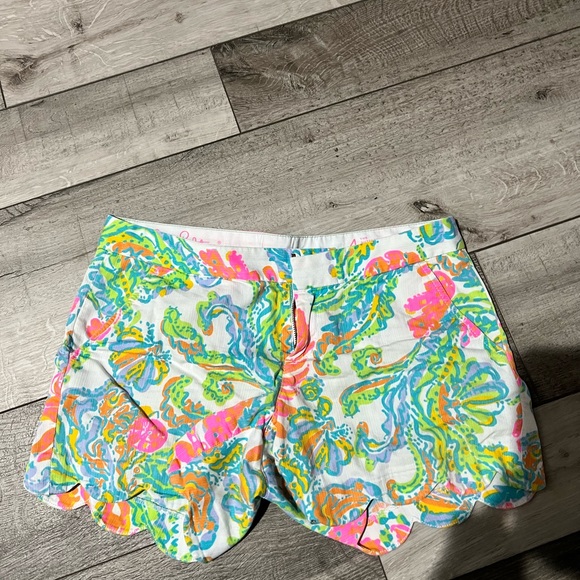 Lilly Pulitzer shorts - Picture 1 of 5